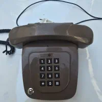 تلفن رومیزی قدیمی