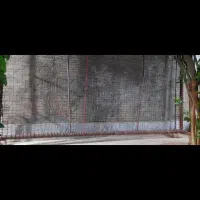 تخت آهنی ۲ در ۳