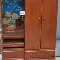 کمد چوبی و ایینه دراور