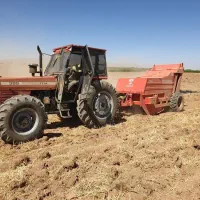 سنگ جمع کن.تراکتور