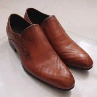 کفش چرم سایز ۴۱ و ۴۱/۵