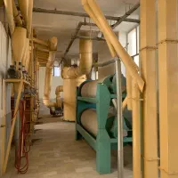 کارخانه ارد در منطقه ی زرخیر غرب ایران