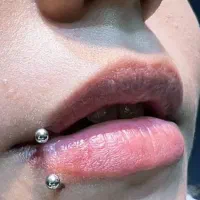 آموزش وخدمات پیرسینگ و میکرودرمال|خدمات آرایشگری و زیبایی|اصفهان, سنبلستان|دیوار