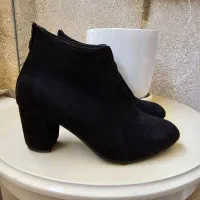 نیم بوت پاشنه دار