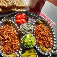 استخدام استخدام خانم جوان(کمک آشپز و آشپزخانه)