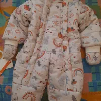 تعدادی لباس بچه برای سیسمونی