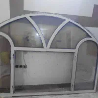 پنجره اهنی خیلی سنگین