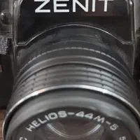 دوربین آنالوگ ZENIT 122 + لنز Helios 44M-5|دوربین عکاسی و فیلم‌برداری|قم, زنبیل آباد|دیوار