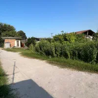 ۳۰۰ متر زمین مسکونی خوش قواره با ۱۷ متر بر