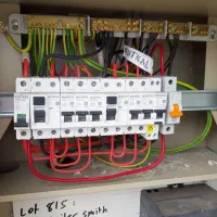 آموزش برق صنعتی و برق ساختمان