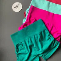 شورتک ورزشی بغل چین