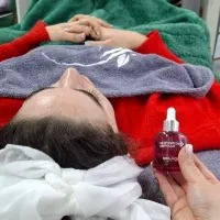 آموزش آنلاین و حضوری مراقبت های پوستی رودسر