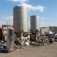 مخزن استیل ۳۱۶ ورق ۴میل ۳عدد هم شکل ۱۰هزار