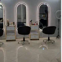 نیازمند نیروی ثابت و حرفه ای در سالن زیبایی