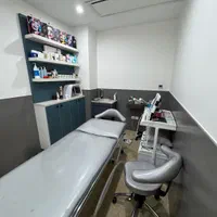 اجاره اتاق فیشیال در کلینیک زیبایی|اجارهٔ دفتر کار، اتاق اداری، مطب|تهران, حکمت|دیوار