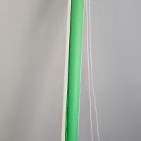 پرده سبز / اتصال به دیوار و سقف باز بست راحت و شیک