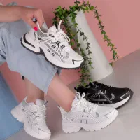 کتونی اسپرت مدل هِلو