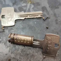 کلید ساز ، کلیدسازی ، قفل ، کلید سازی