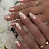 خدمات کاشت ناخن و آموزش ناخن