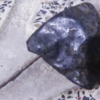 کربنادو الماس سیاه راف ۷۵۰قیراط است