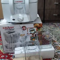 سرخ کن سانی. SUNNY