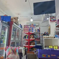 فروشنده خانم یا آقا فروشگاه تاراز