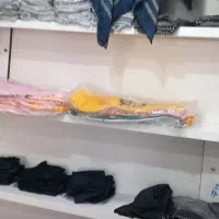 ویترین رگال چوب‌لباسی