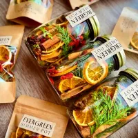 درخواست قفسه و استند آجیل و خشکبار  در حد نو