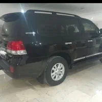 لندکروز ۲۰۱۱ فوق العاده نو