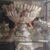 ظروف گل برجسته