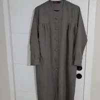 مانتو جنس کرپ سالم و تمیز در حد نو رنگ طوسی