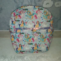 کوله پشتی مدرسه