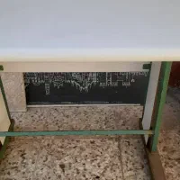 میز تحریر و کامپیوتر