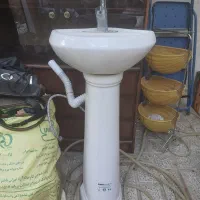 روشور سه گوش همراه شیر اب واتصالات کامل درحدنو|لوازم سرویس بهداشتی|بروجرد, |دیوار