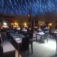 کافه رستوران ۴۲۰متر همکف آماده تحویل
