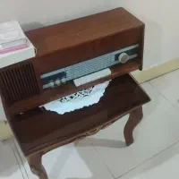 رادیو رادیو با قدمت ۳۰ سال بدون فلش و سی دی