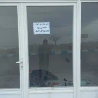 دوعدد مغازه بزرگ و متوسط