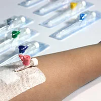 استخدام و آموزش کمک پرستاری کمک بهیاری تزریقات