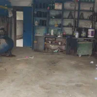 دو باب مغازه تجاری و مسکونی