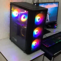 کیس گیمینگ با تمام وسایل گیمینگ