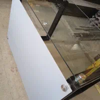 میز اداری شیشه ای