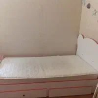 یه عددمیزو تخت کاملاسالم باتشک طبی