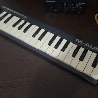 میدی کیبورد M audio