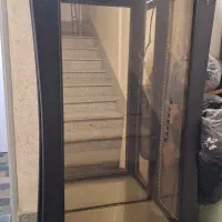 ویترین تمیز و سالم