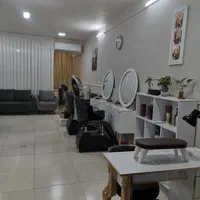 اجاره لاین آرایشگاه|اجارهٔ دفتر کار، اتاق اداری، مطب|قم, زنبیل آباد|دیوار