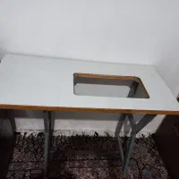 میز چرخ خیاطی