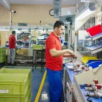 فراخوان جذب پرسنل آقا در کارخانه