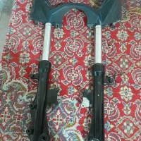 یک جفت کمک جلو و قاب کیلومتر،گلکسیj200