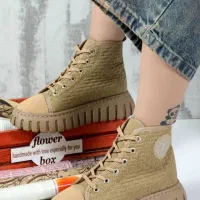 نیم ساق (نیم بوت|کیف، کفش، کمربند|تبریز, |دیوار