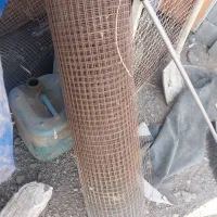 فروش.فنس وتوری ریز برای سله ودور لانه مرغ|لوازم جانبی حیوانات|اقبالیه, |دیوار